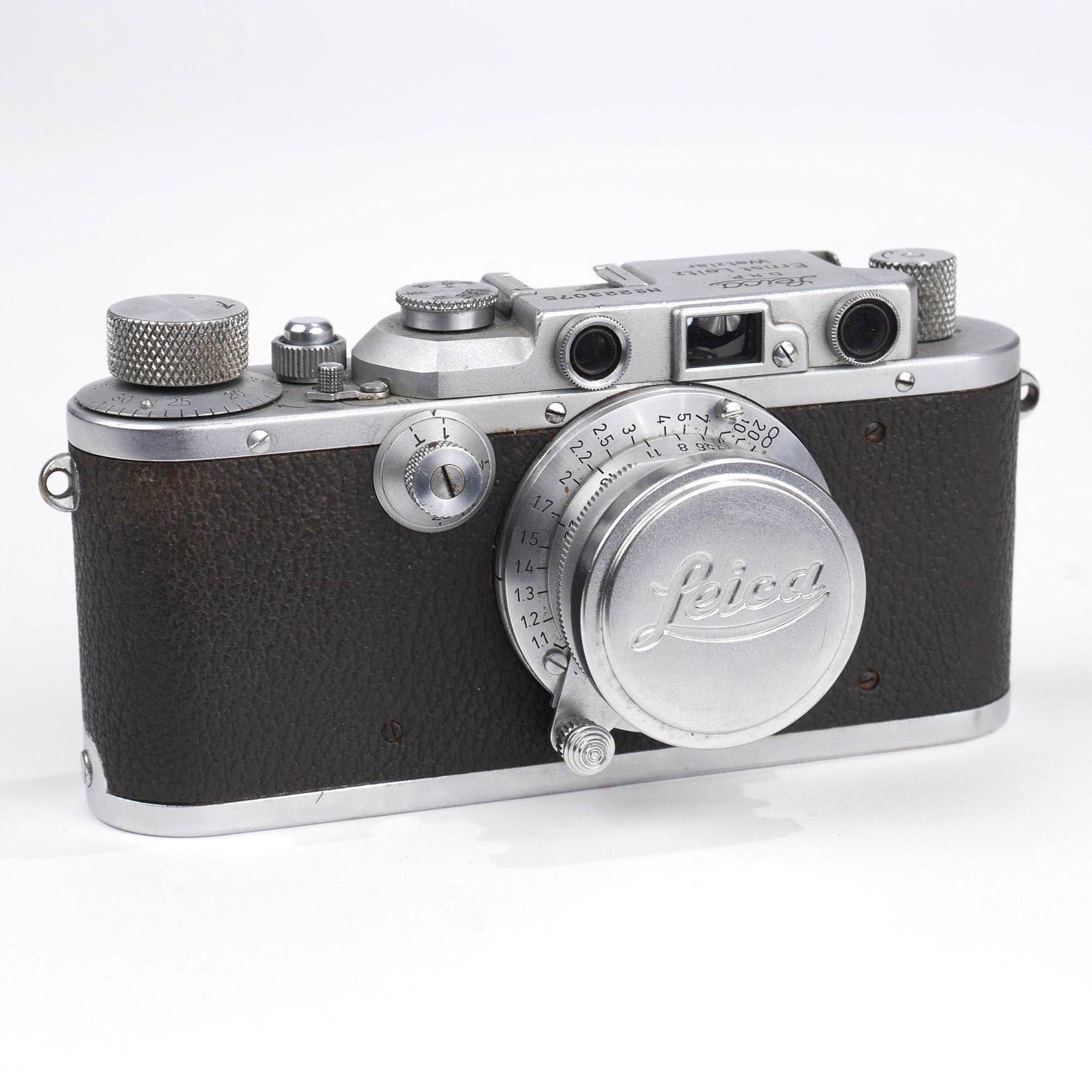 LEICA III RANGEFINDER CAMERA, 223075 (1 of 10)