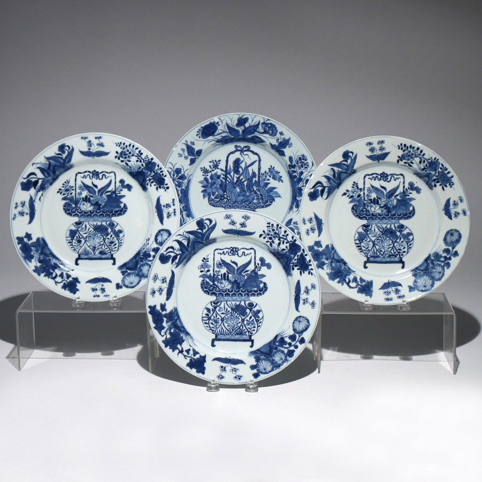 (4pc) CHINESE KANGXI PERIOD PORCELAIN DISHES (1 of 6)