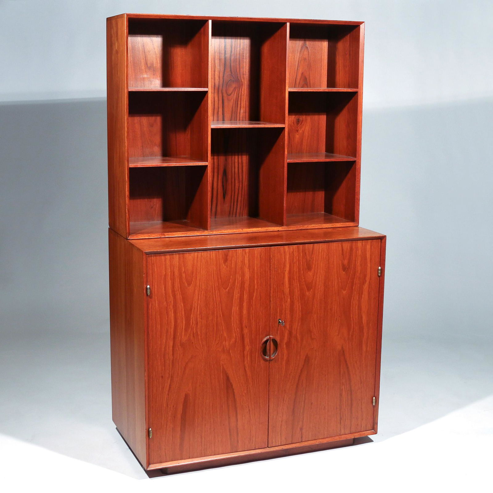 PETER HVIDT & ORLA MOLGAARD NIELSON CABINET (1 of 9)