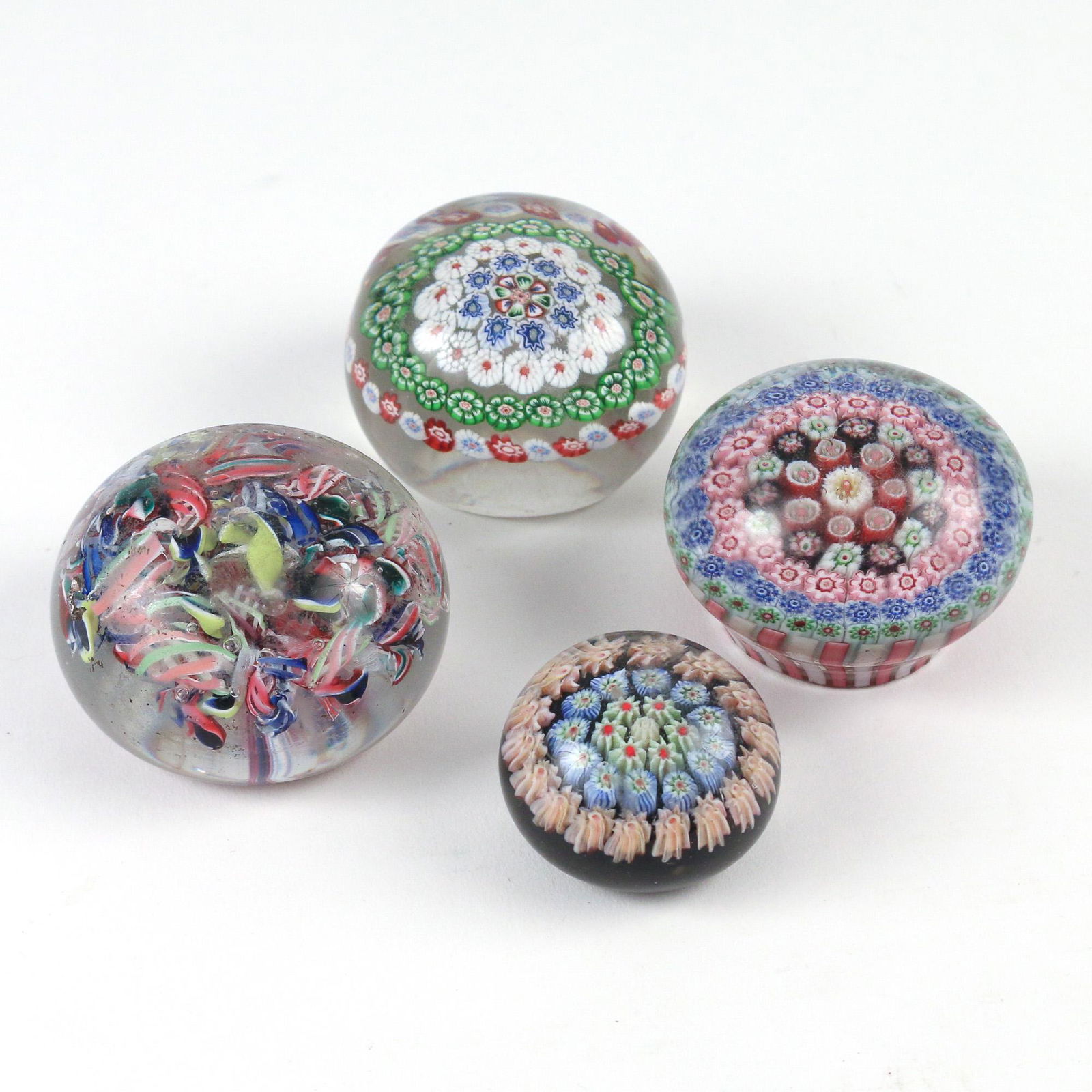 (4pc) ANTIQUE GLASS PAPERWEIGHTS (1 of 5)