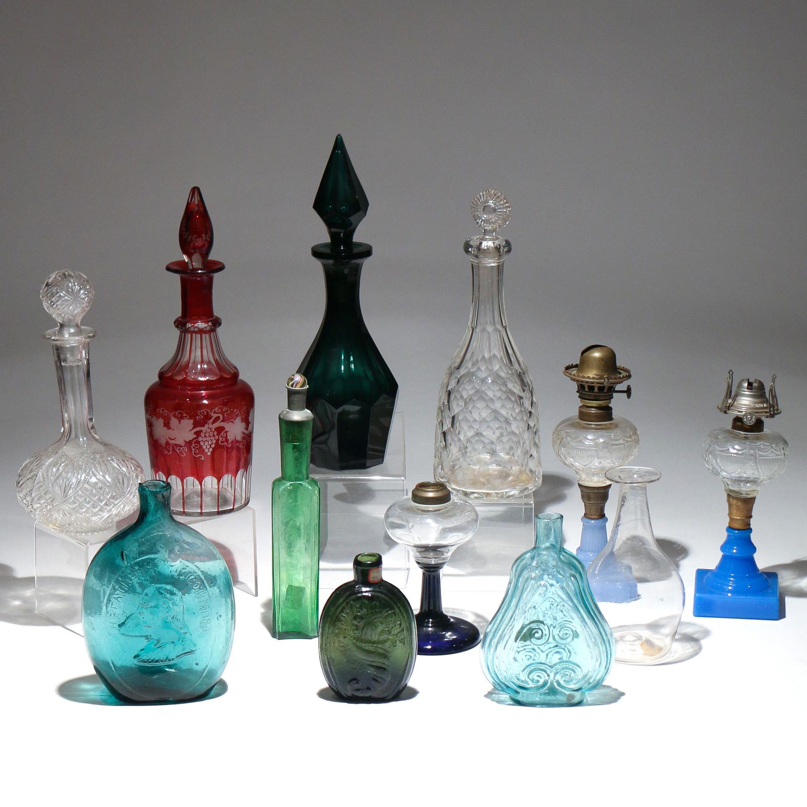 (12pc) MISC. COLORED & CLEAR GLASS (1 of 7)