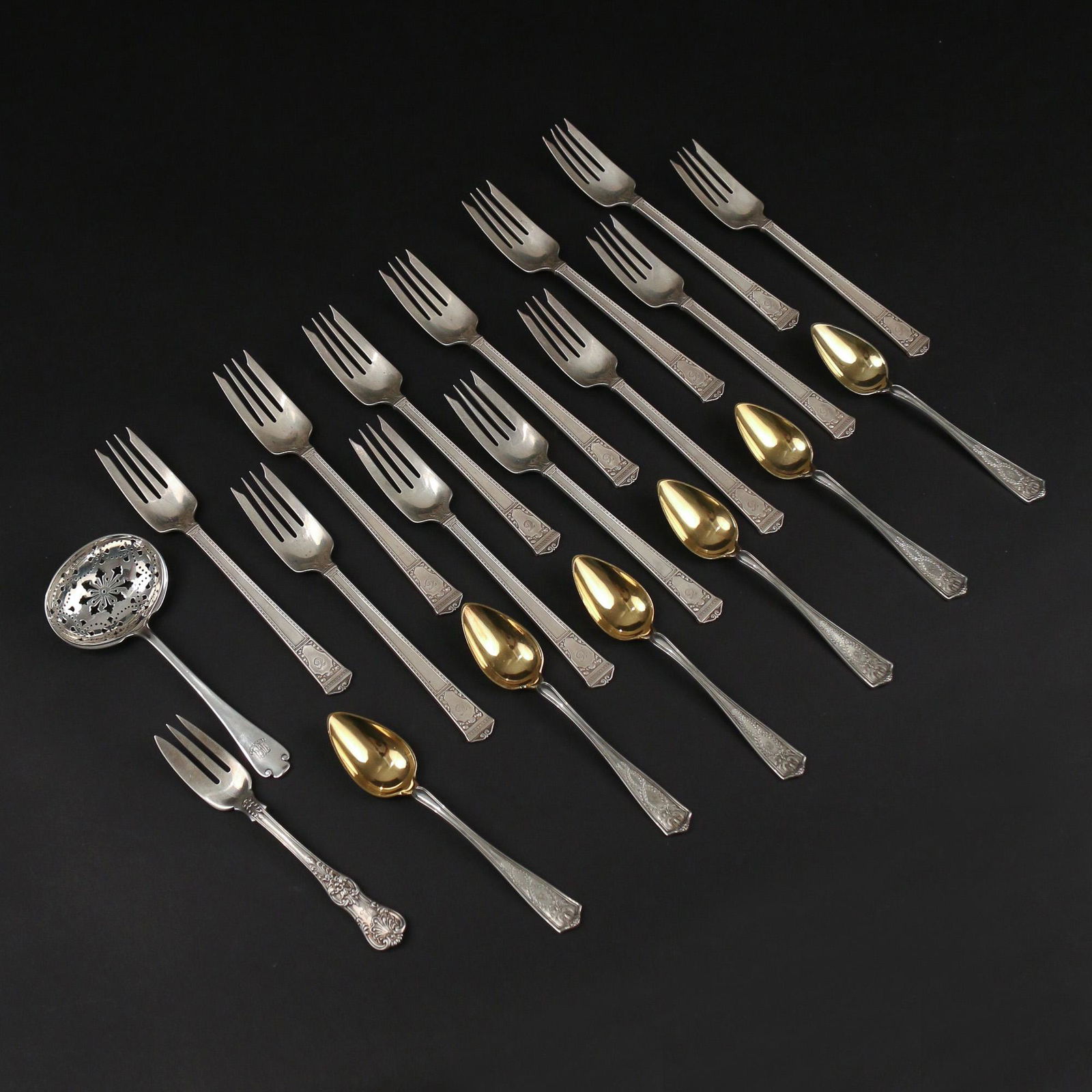 (20pc) MISC. TIFFANY STERLING SILVER FLATWARE (1 of 5)
