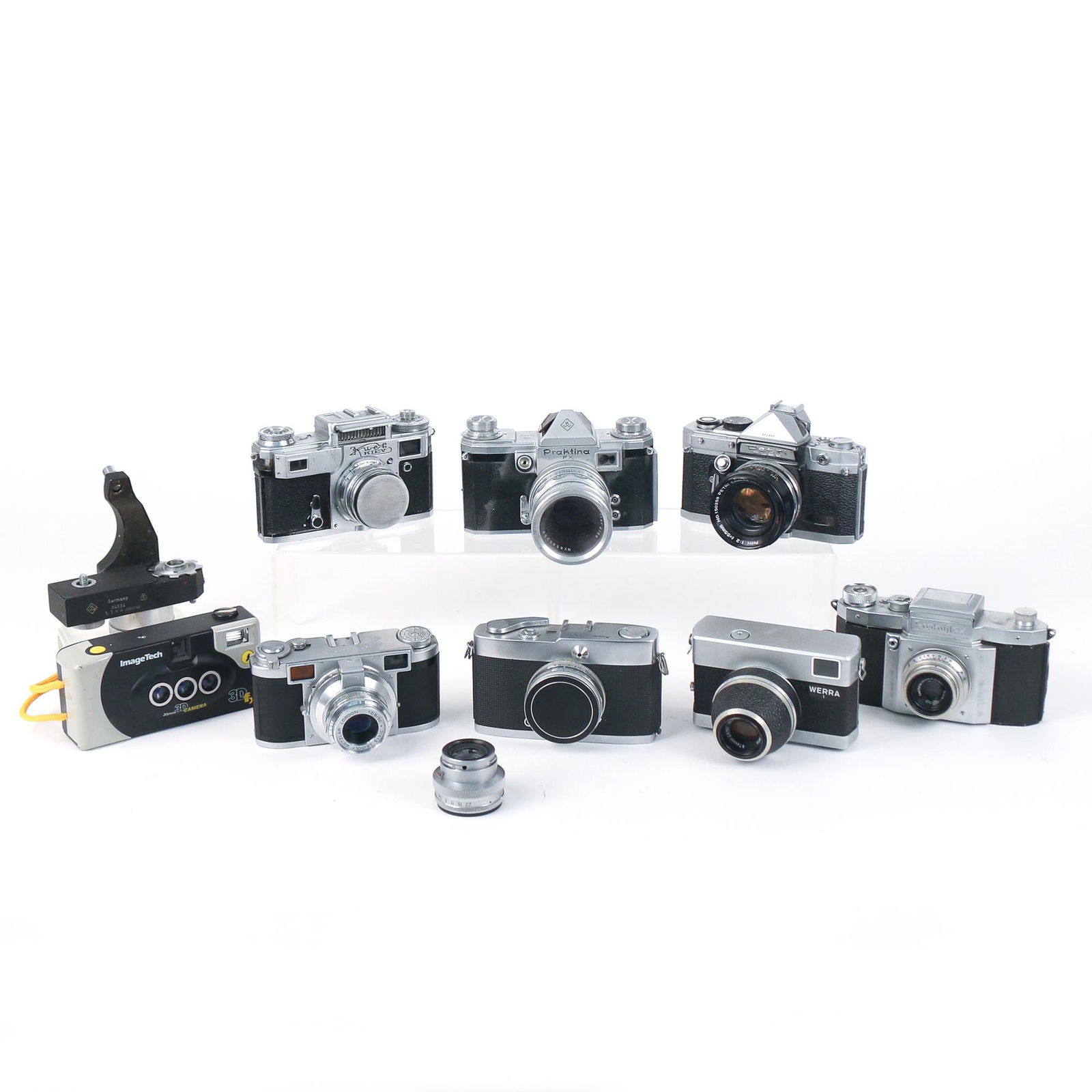 (9pc) MISC. FILM CAMERAS & LENS: including one Leidolf Wetzlar Lordon LORDOMAT camera; one WERRA 1 camera with Carl Zeiss Jena lens; one Praktiflex camera with Carl Zeiss Jena lens; one Praktina FX camera; one Petri FLEX camera; one
