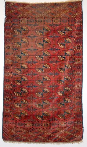 BOKARRA RUG, 3-ROWS OF 8-GULS, APPROX. 40 X 68",