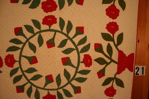 L.19THC/E.20THC. AMERICAN HAND STITCHED QUILT - 2