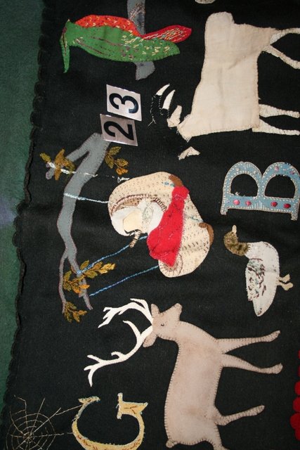 L. 19TH/E. 20TH C. AMERICAN FOLK ART COVERLET - 2