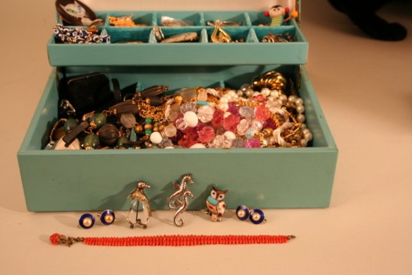 LG. LOT COSTUME JEWELRY
