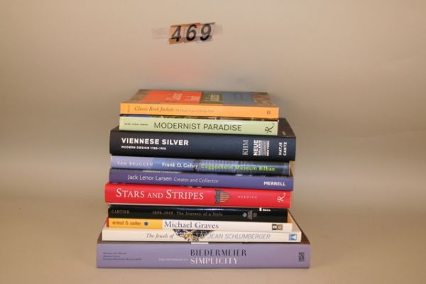LOT MISC. BOOKS ON ANTIQUES & DESIGNERS: 715) MISC. BOOKS ON ANTIQUES: BIEDERMEIER; THE JEWELS OF JEAN SCHLUMBERGER; MICHAEL GRAVES; STARS AND STRIPES; JACK LENOR LARSEN CREATOR & COLLECTOR; FRANK O. GEHRY; VIENNESE SILVER; MODERNIST PARADIS