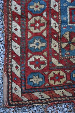 MID 19TH C. CAUCASIAN RUG - 4