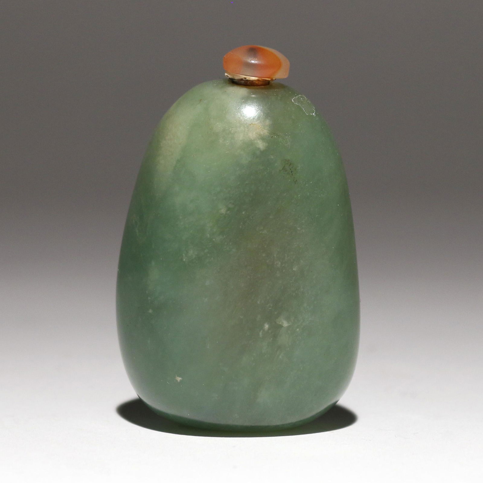 ANTIQUE JADE MELON-SHAPED SNUFF BOTTLE (1 of 4)