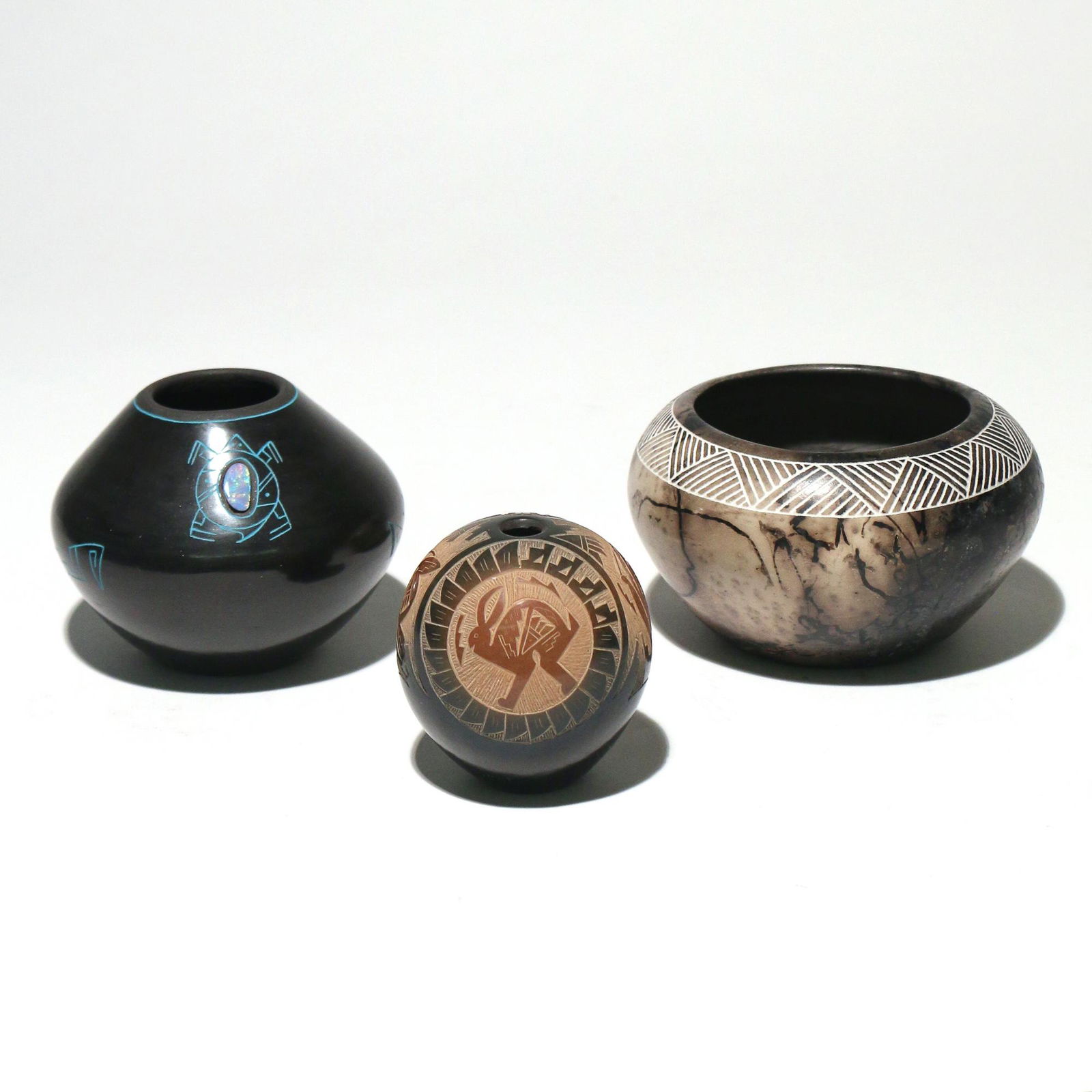 (3pc) NATIVE AMERICAN POTTERY (1 of 9)