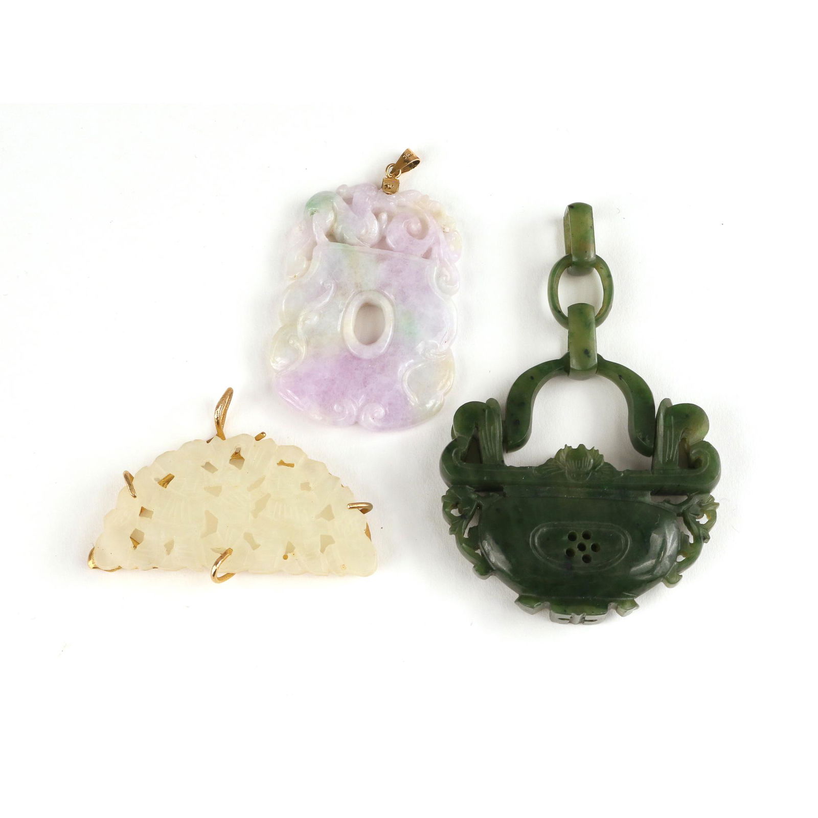 (3pc) CARVED JADE PENDANTS (1 of 7)
