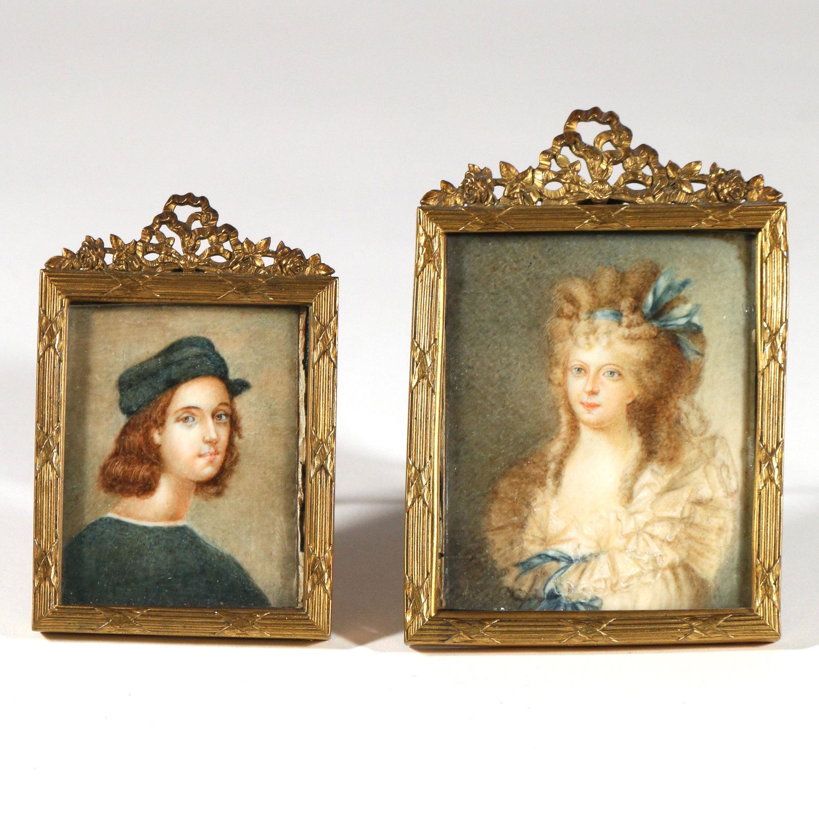 (2pc) PORTRAIT MINIATURES SIGNED (1 of 10)