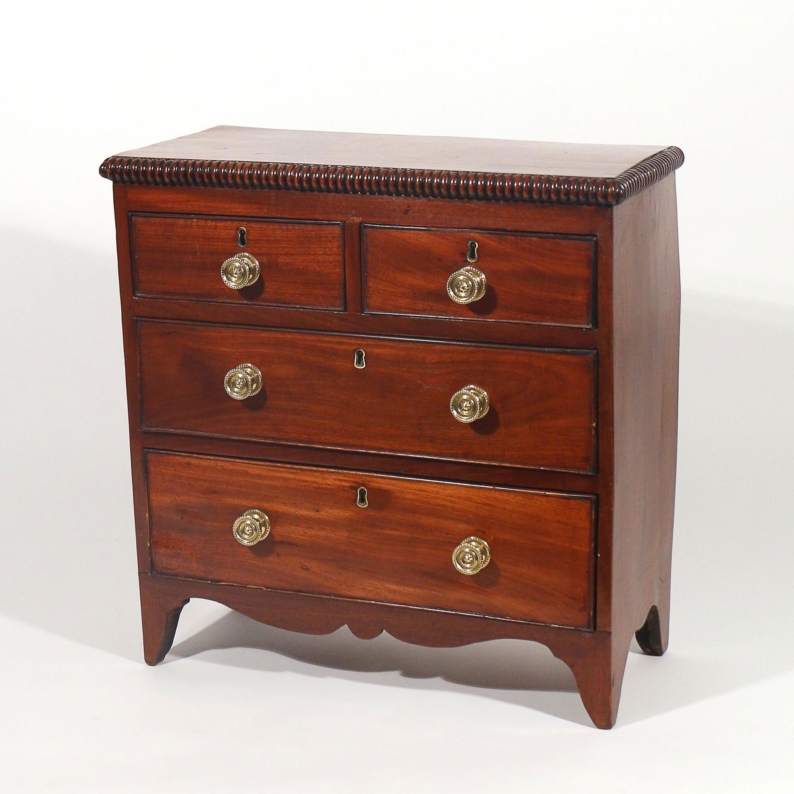 SHERATON MINIATURE FOUR DRAWER CHEST (1 of 14)