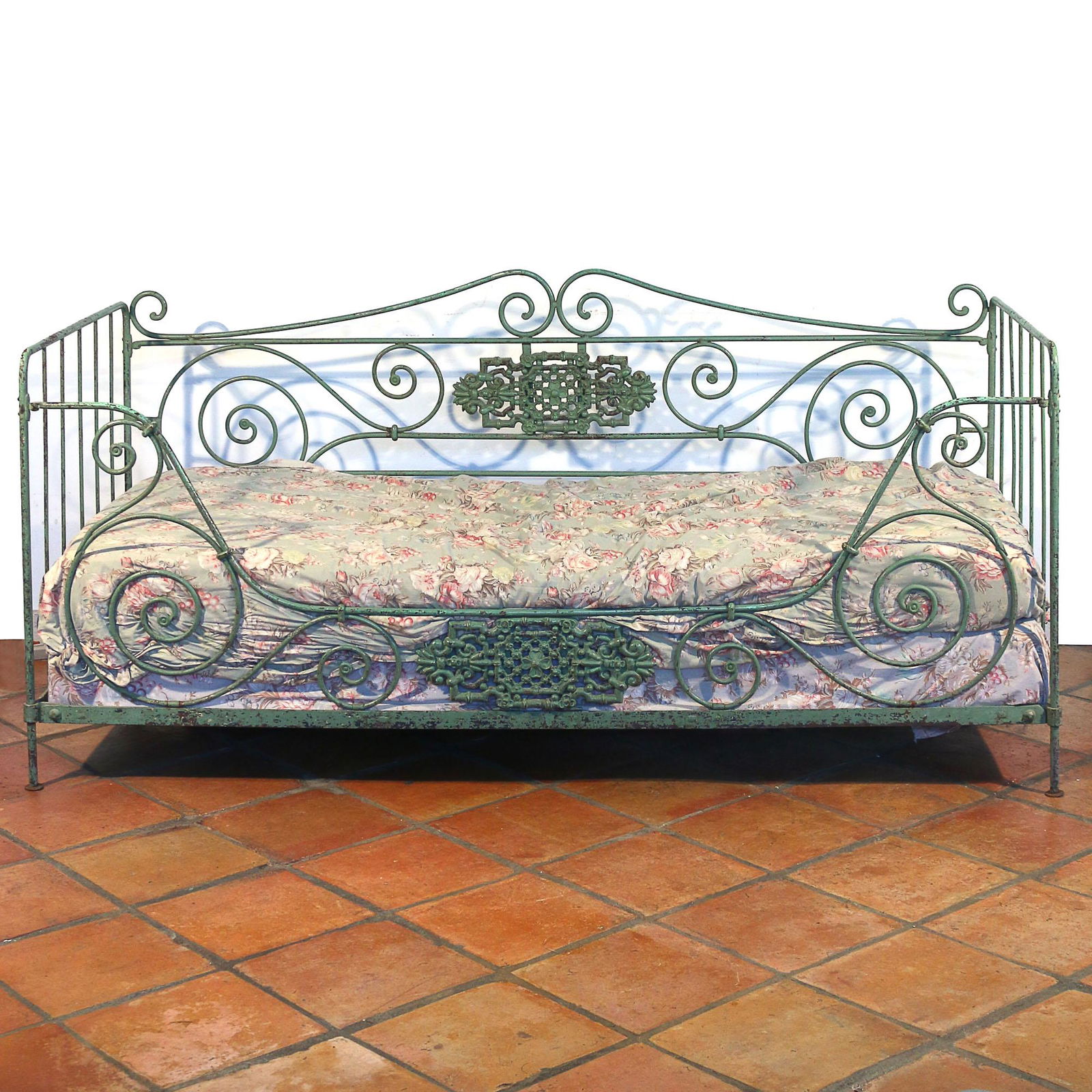 ANTIQUE FRENCH PAINTED IRON DAYBED (1 of 14)