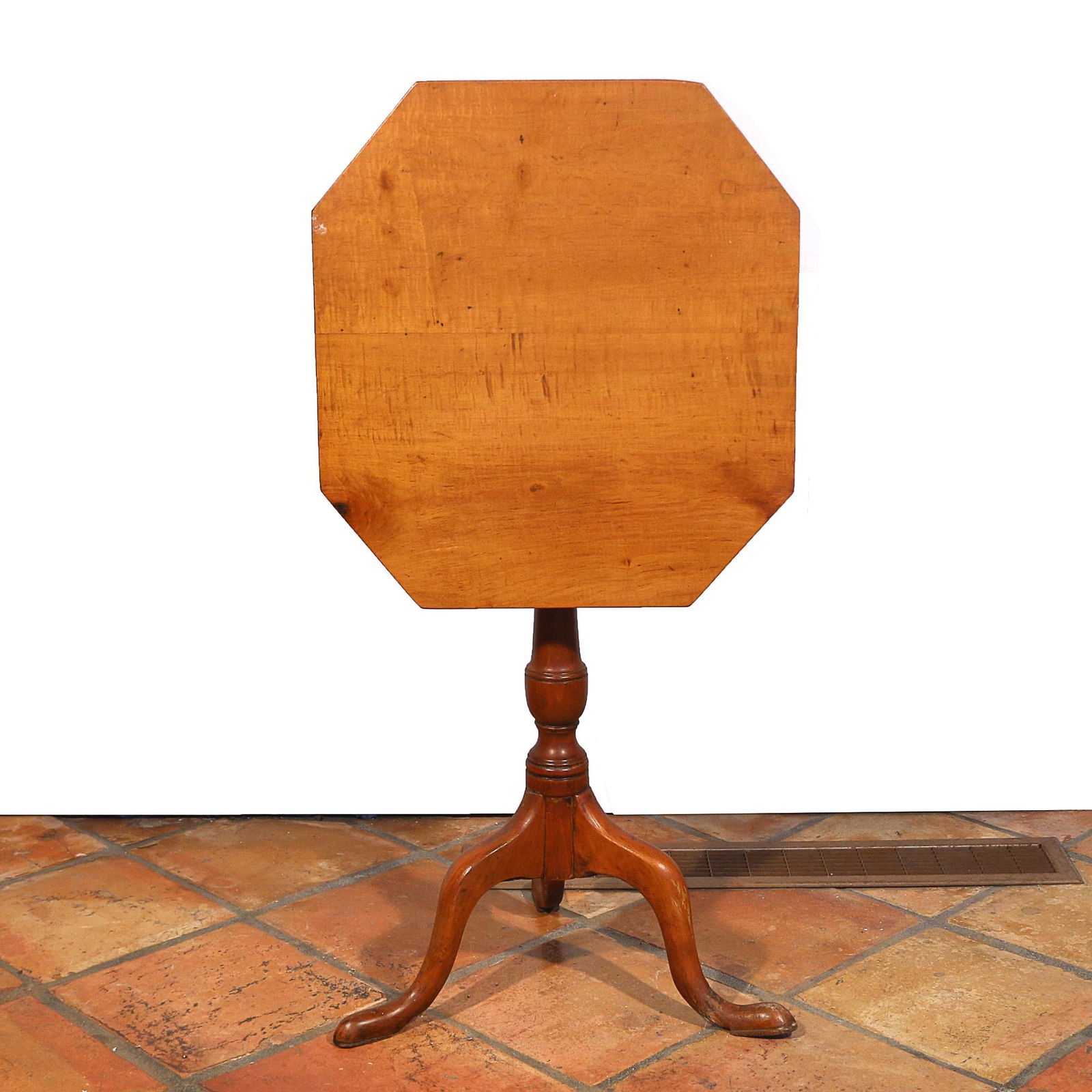 AMERICAN TIGER MAPLE TILT TOP TEA TABLE (1 of 5)