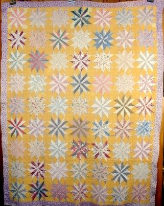 LOT OF 4 VINTAGE QUILTS, 2-QUILTED AND APPLIQUE, IN - 3