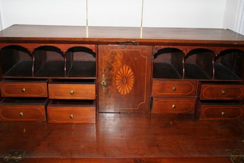E. 19TH C. AMER. CHIPPENDALE-STYLE SLANT LID DESK - 10