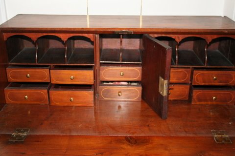 E. 19TH C. AMER. CHIPPENDALE-STYLE SLANT LID DESK - 9