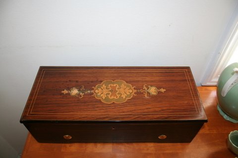 LATE 19TH C. CYLINDER INLAID MUSIC BOX W/6TUNES , - 3