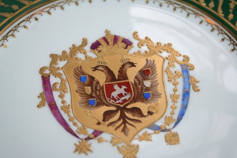 19TH C. RUSSIAN ARMORIAL SERVICE PLATE, DIA. 9 ¾" - 2
