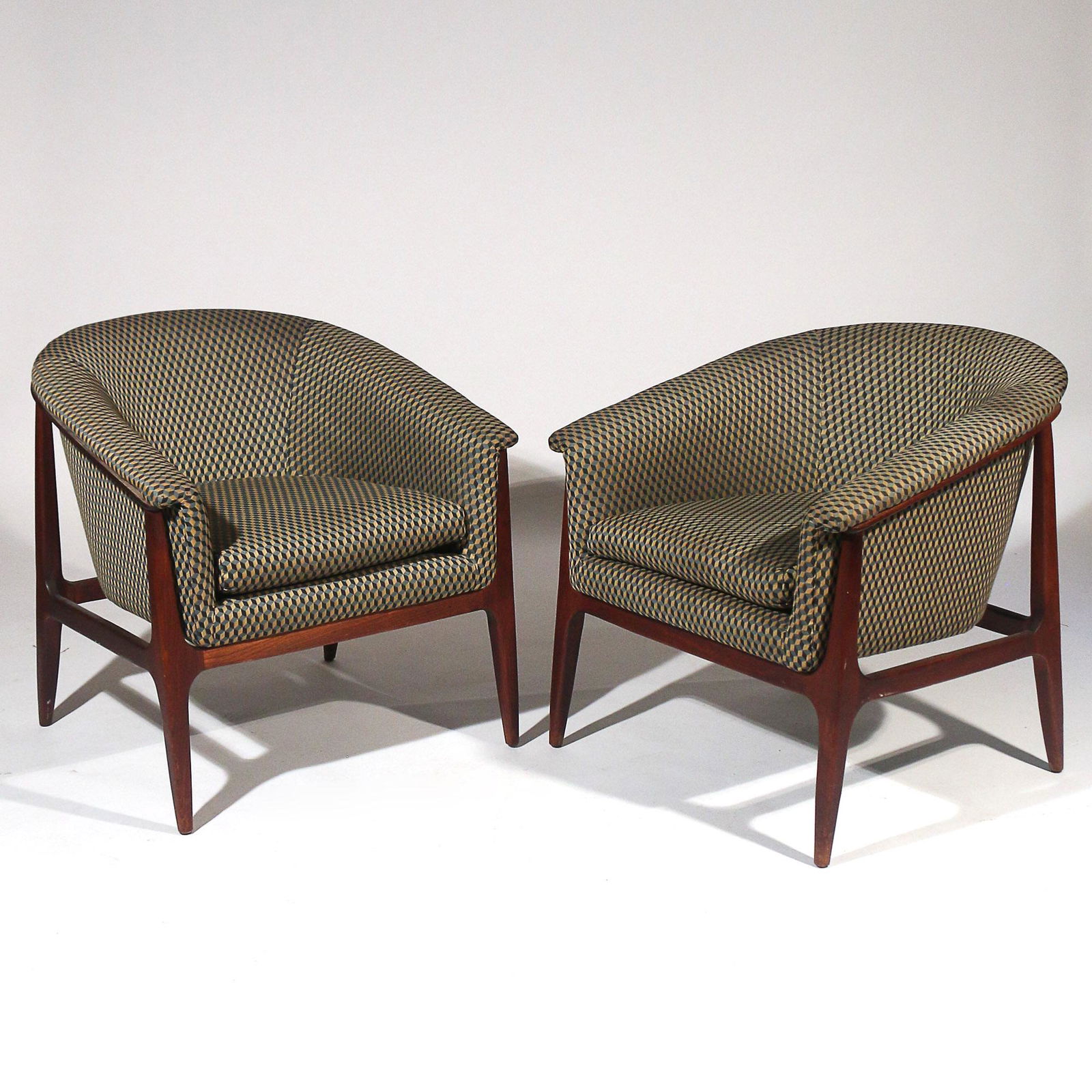 PAIR MID-CENTURY BARREL-BACK TUB CHAIRS (1 of 11)