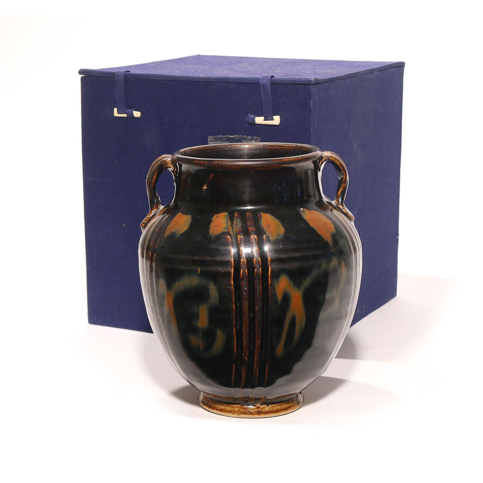 CIZHOU RUSSET GLAZED STONEWARE JAR (1 of 18)