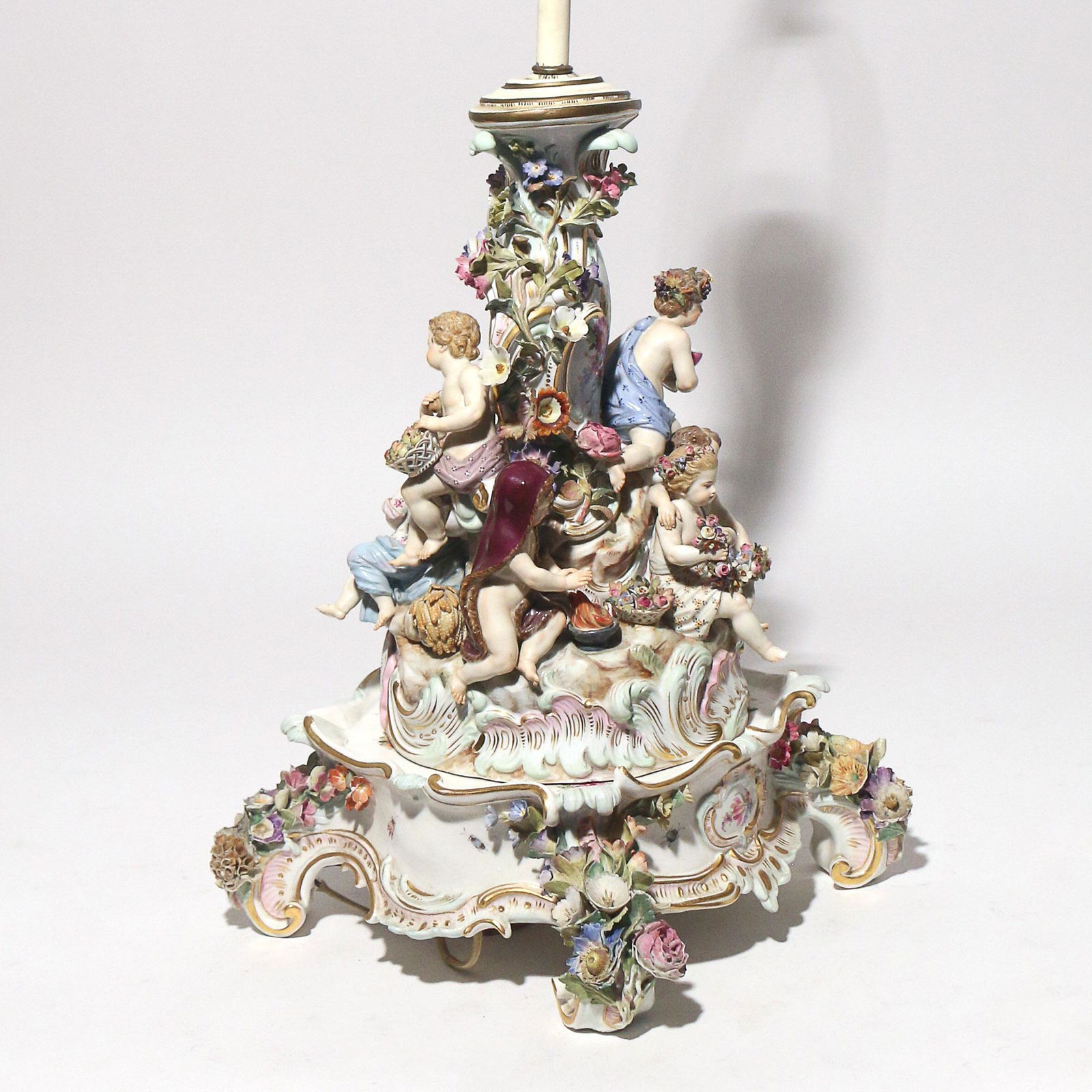 IMPORTANT MEISSEN FIGURAL LAMP (1 of 9)