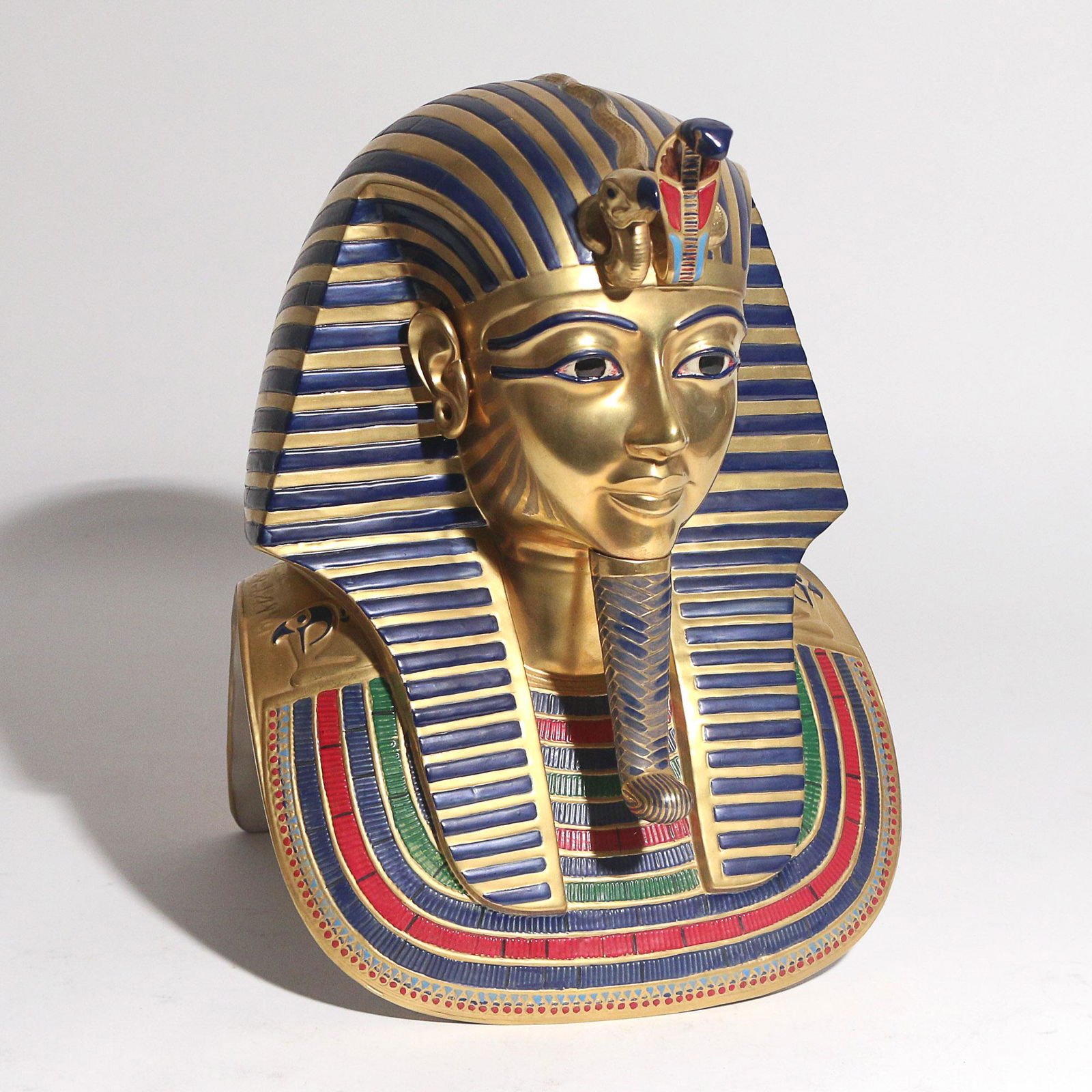 BOEHM KING TUTANKHAMUN 'THE MASK' (1 of 8)