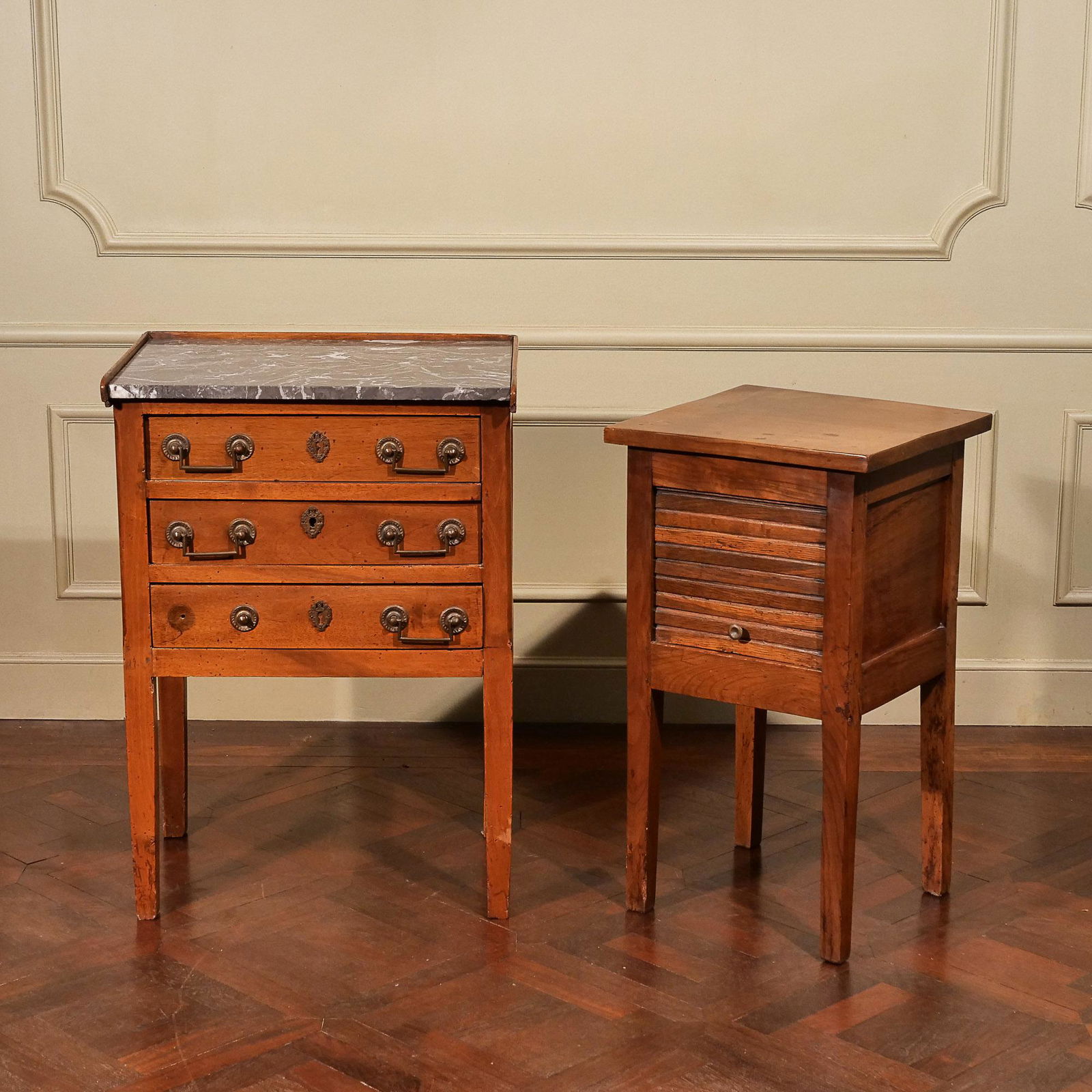 (2pc) BEDSIDE STANDS (1 of 11)