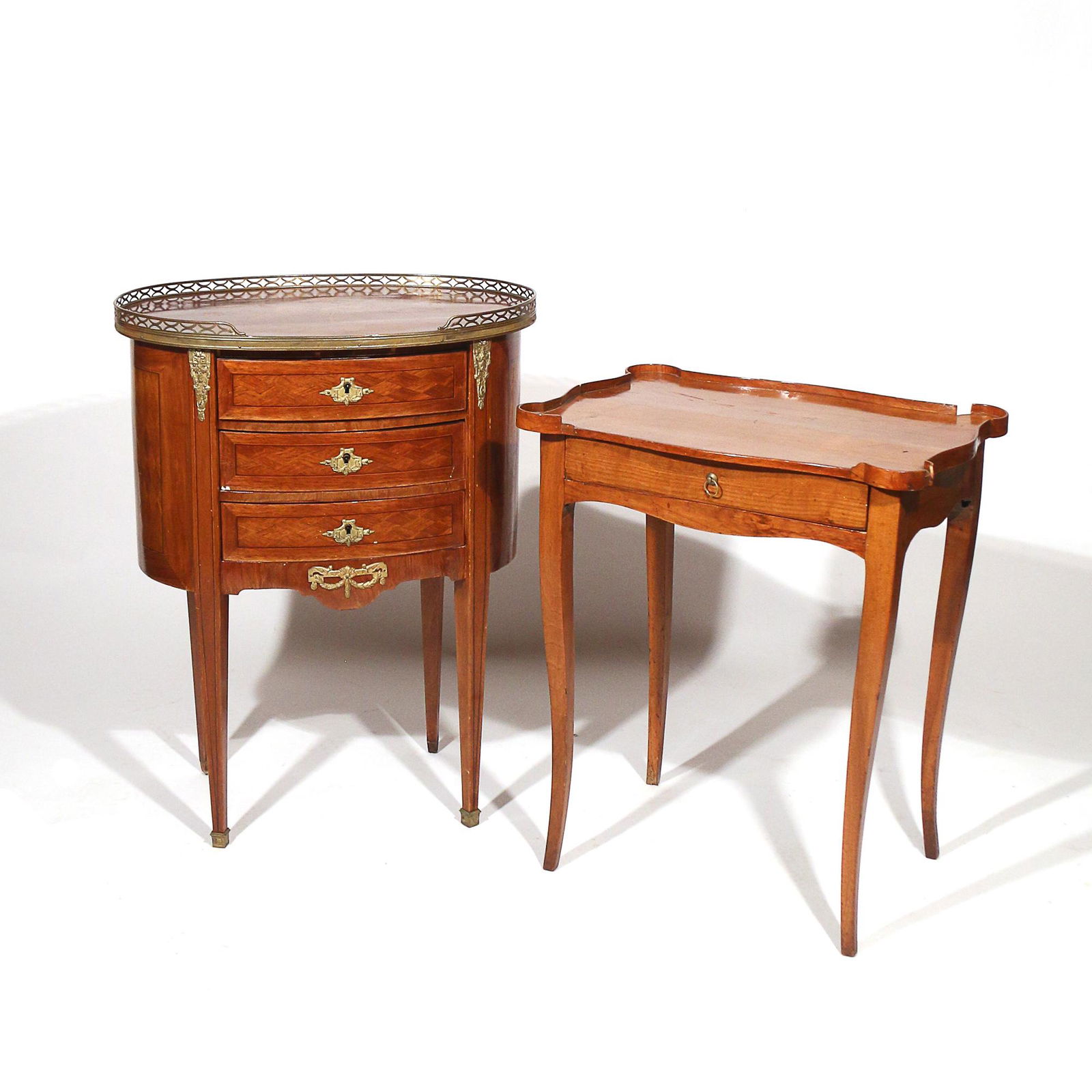 (2pc) SIDE TABLES (1 of 18)