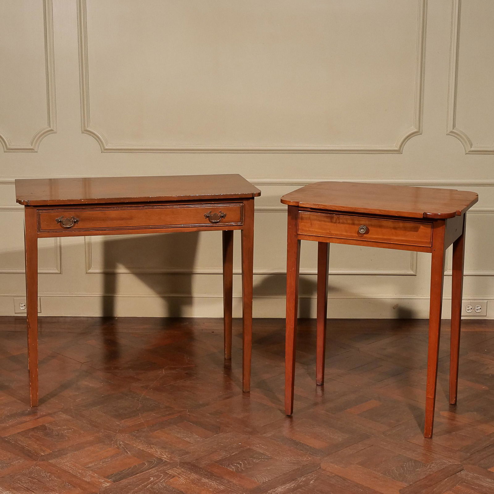 (2pc) SINGLE DRAWER SIDE TABLES (1 of 10)