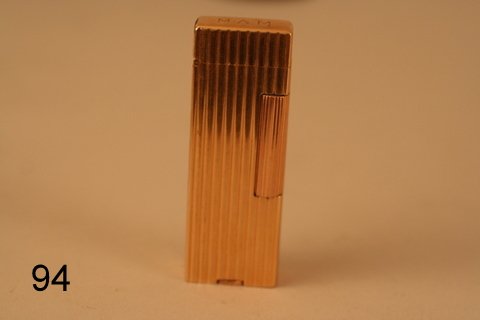 94) 14KYG DUNHILL CIGARETTE LIGHTER: W/INITIALS