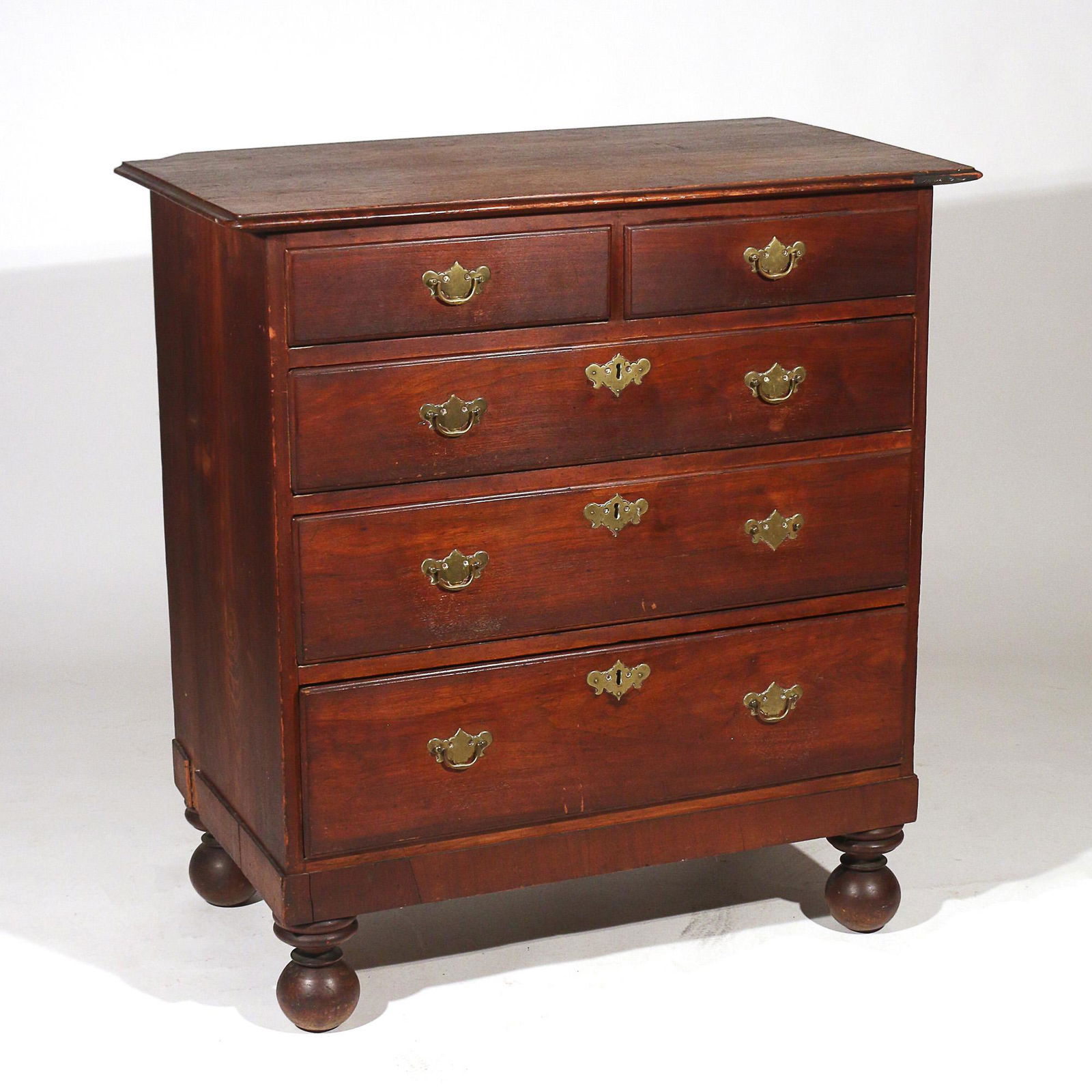 WILLIAM & MARY FIVE DRAWER CHEST of SMALL SIZE (1 of 15)