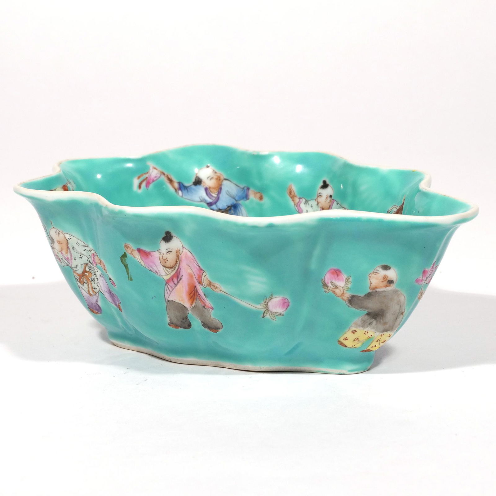 CHINESE PORCELAIN 'BOYS' LOTUS LEAF DISH (1 of 7)