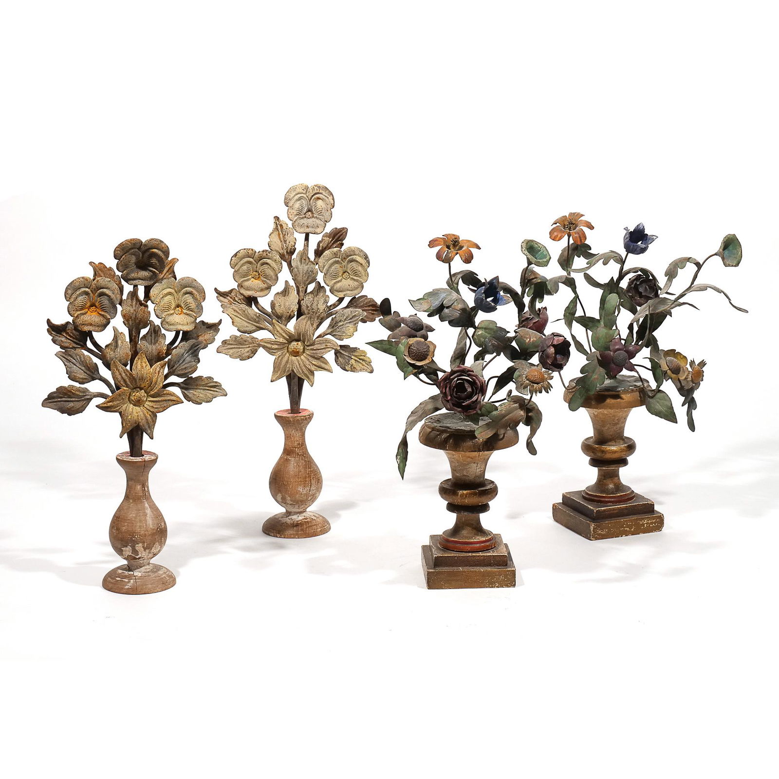 (4pc) TWO PAIRS WIRE FLORAL APPLIQUES (1 of 5)