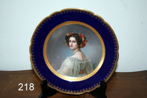 218) GERMAN HAND PAINTED CABINET PLATE ,MKD. FROM : STUDIO OF-FRANZ XAVIER THALLMAIER, PORTRAIT OF AUGUST E. STROBEL, MUNICH, COBALT BLUE BORDER, DIA. 9 ½"
