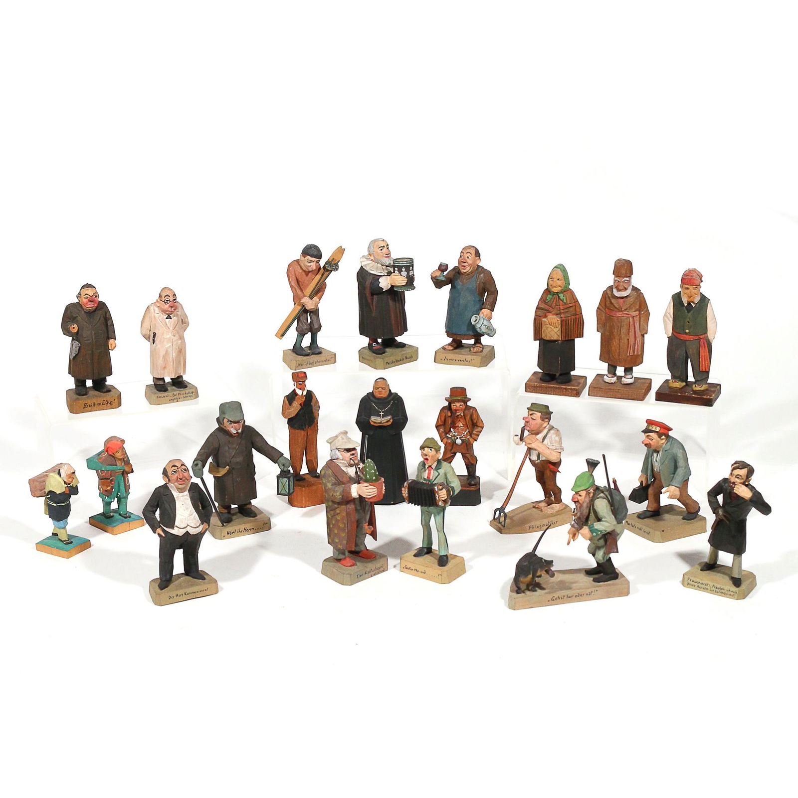 (21pc) CONTINENTAL CARVED TOWNSFOLK FIGURES (1 of 13)