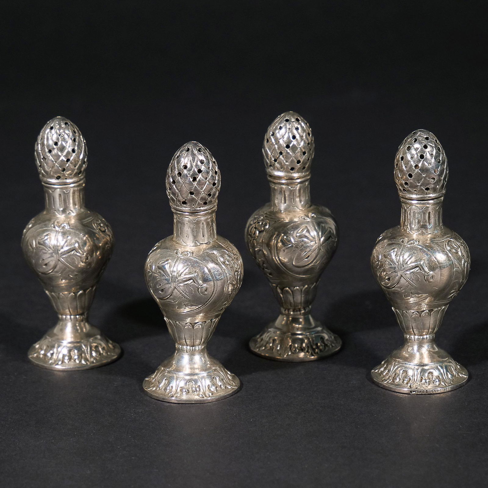 (4pc) CONTINENTAL SILVER SALT & PEPPER SHAKERS (1 of 5)