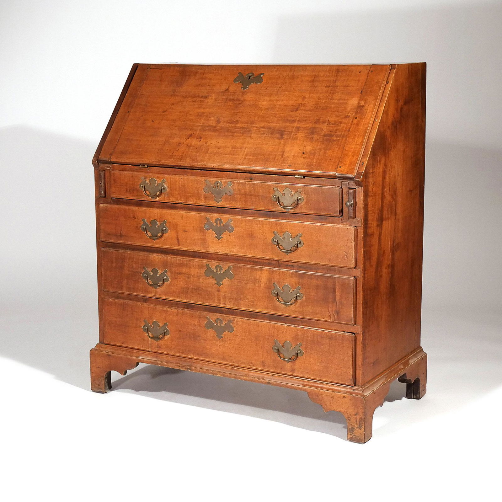 SLANT LID CHERRYWOOD DESK of SMALL SIZE, 19th C. (1 of 11)