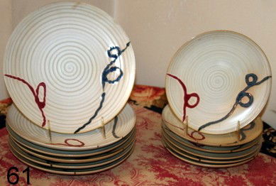 61) SET MID 20TH C. JAPANESE GLAZED EARTHENWARE PLATES: OF ABSTRACT DESIGN, 6-9" AND 6-7 ½"