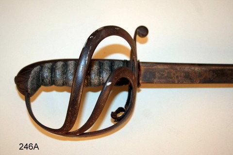 246) E. 19TH C. CALVARY-STYLE SABER, MKD. EISHENHOWER &: L. 32 1/4" (BLADE), SHAGREEN GRIP