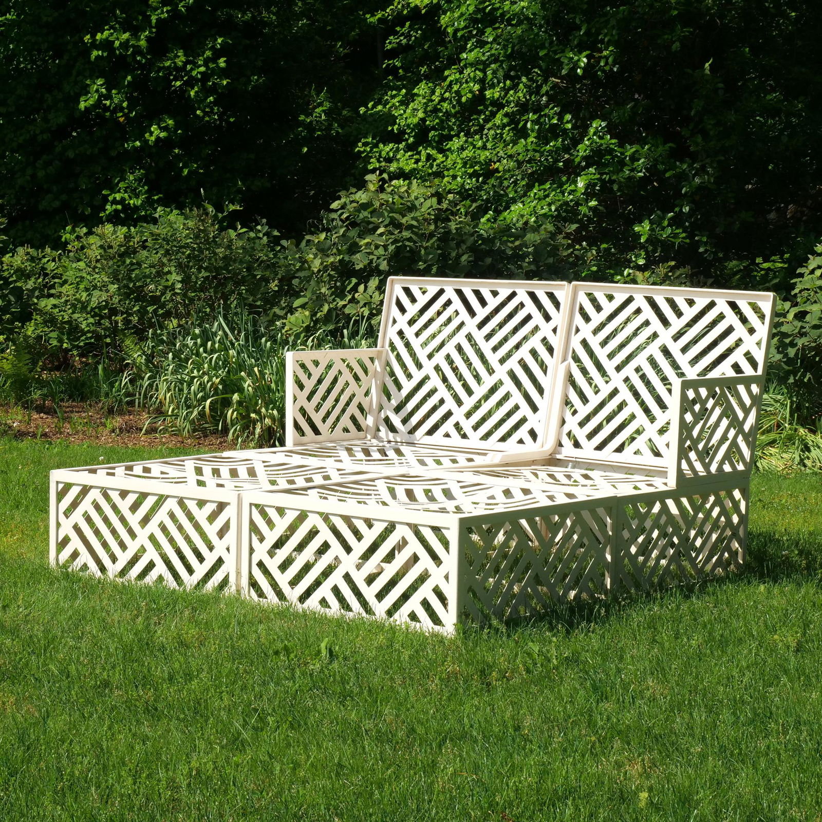 BEVERLY HILLS HOTEL PATIO LOUNGE SETTEE (1 of 17)