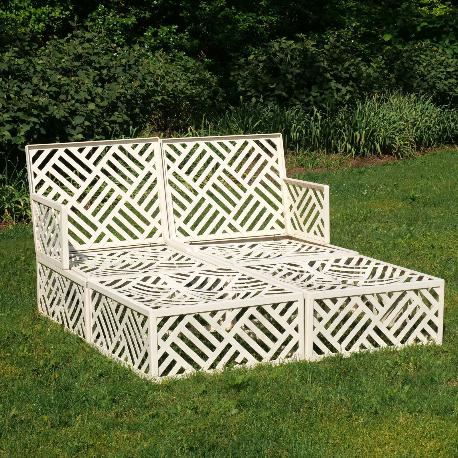 BEVERLY HILLS HOTEL PATIO LOUNGE SETTEE (1 of 10)