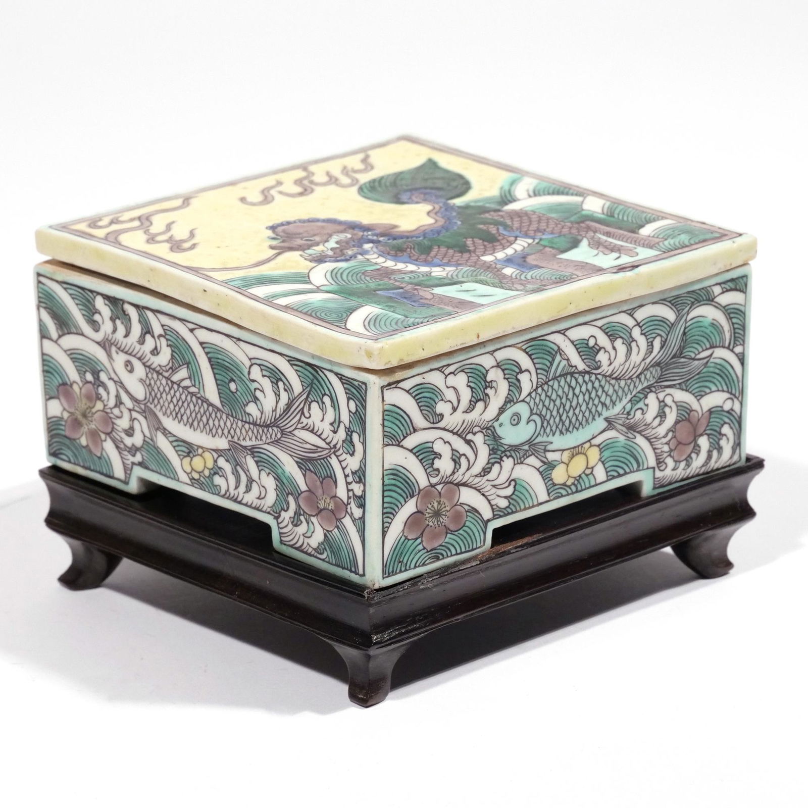 CHINESE PORCELAIN SQUARE BOX & COVER (1 of 12)