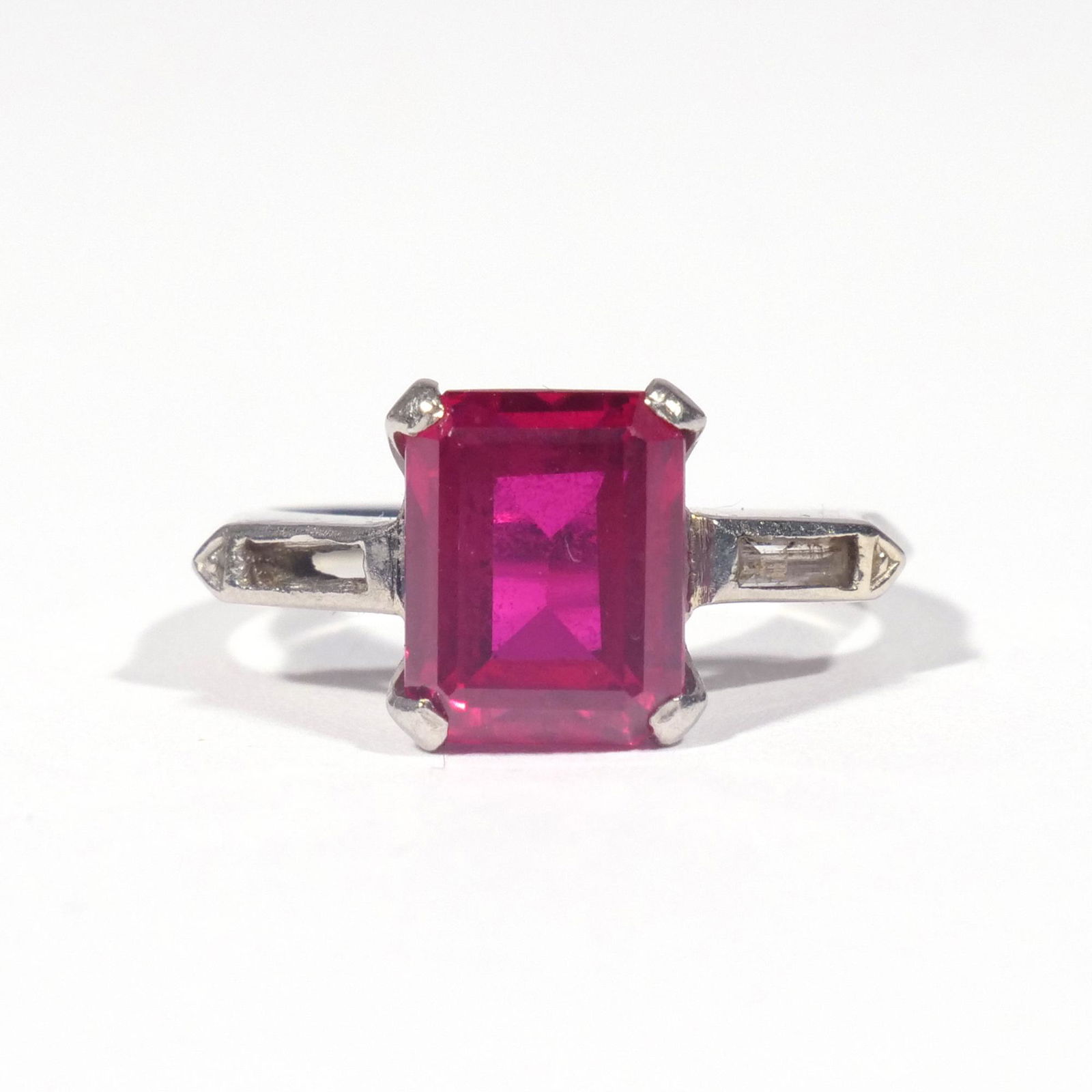 RUBY, DIAMOND, & 18k WHITE GOLD RING (1 of 8)