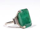 ANTIQUE 20ct COLOMBIAN EMERALD & DIAMOND RING