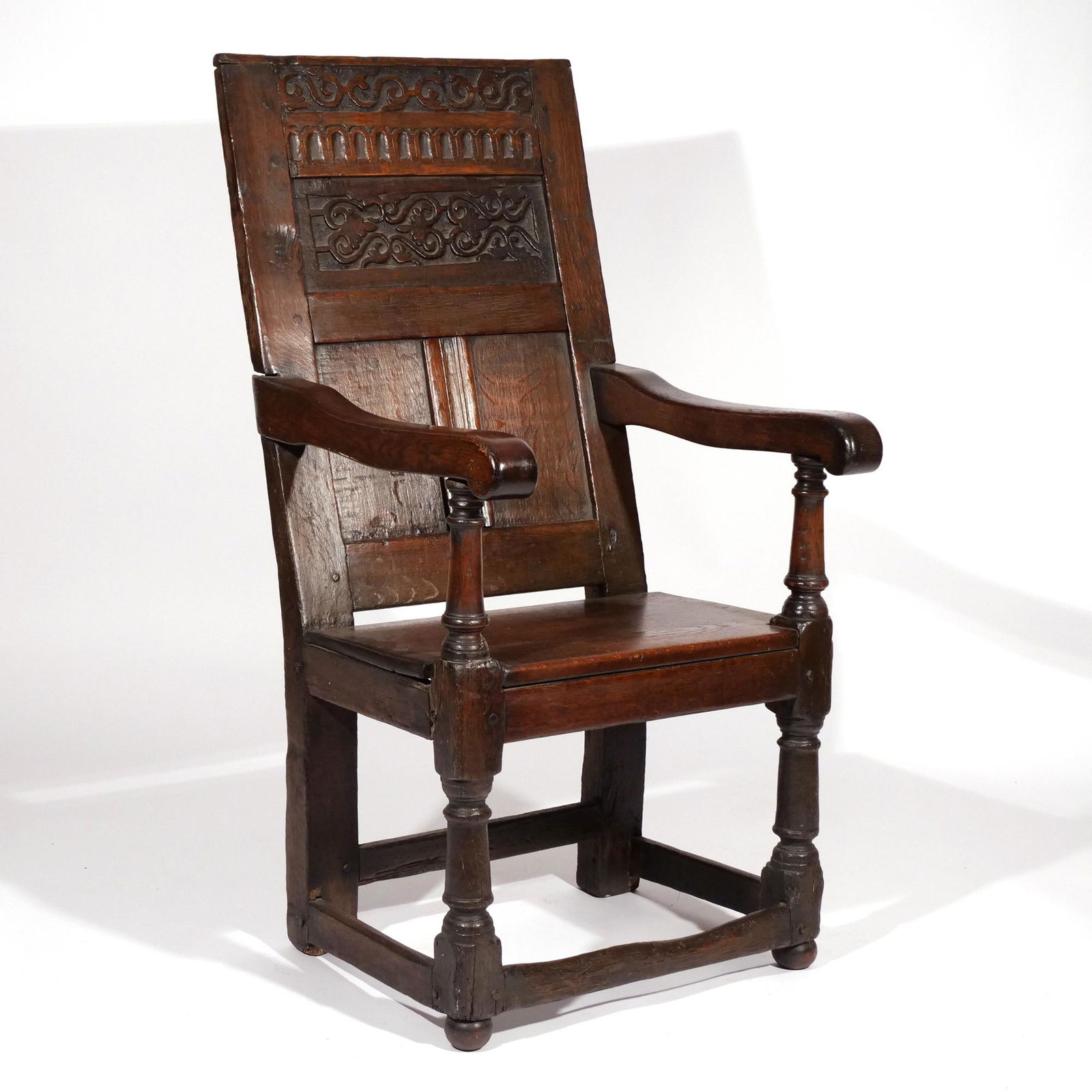 17TH C. CARVED OAK WAINSCOT CHAIR (1 of 20)