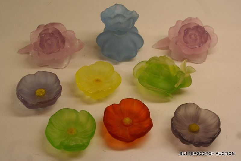 SET 8 DAUM NANCY PATTE VERRE COLOUR GLASS: FLOWER FORM ORNAMENTS, PLUS 1 COLOGNE BOTTLE W/DMG STOPPER