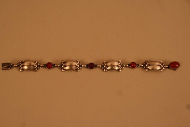 GEORG JENSEN, DENMARK, STERLING SILVER BRACELET: L.7 1/2", BROWNISH RED CABACHON STONES
